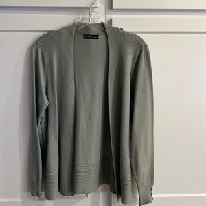 Verve ami new green sweater/cardigan